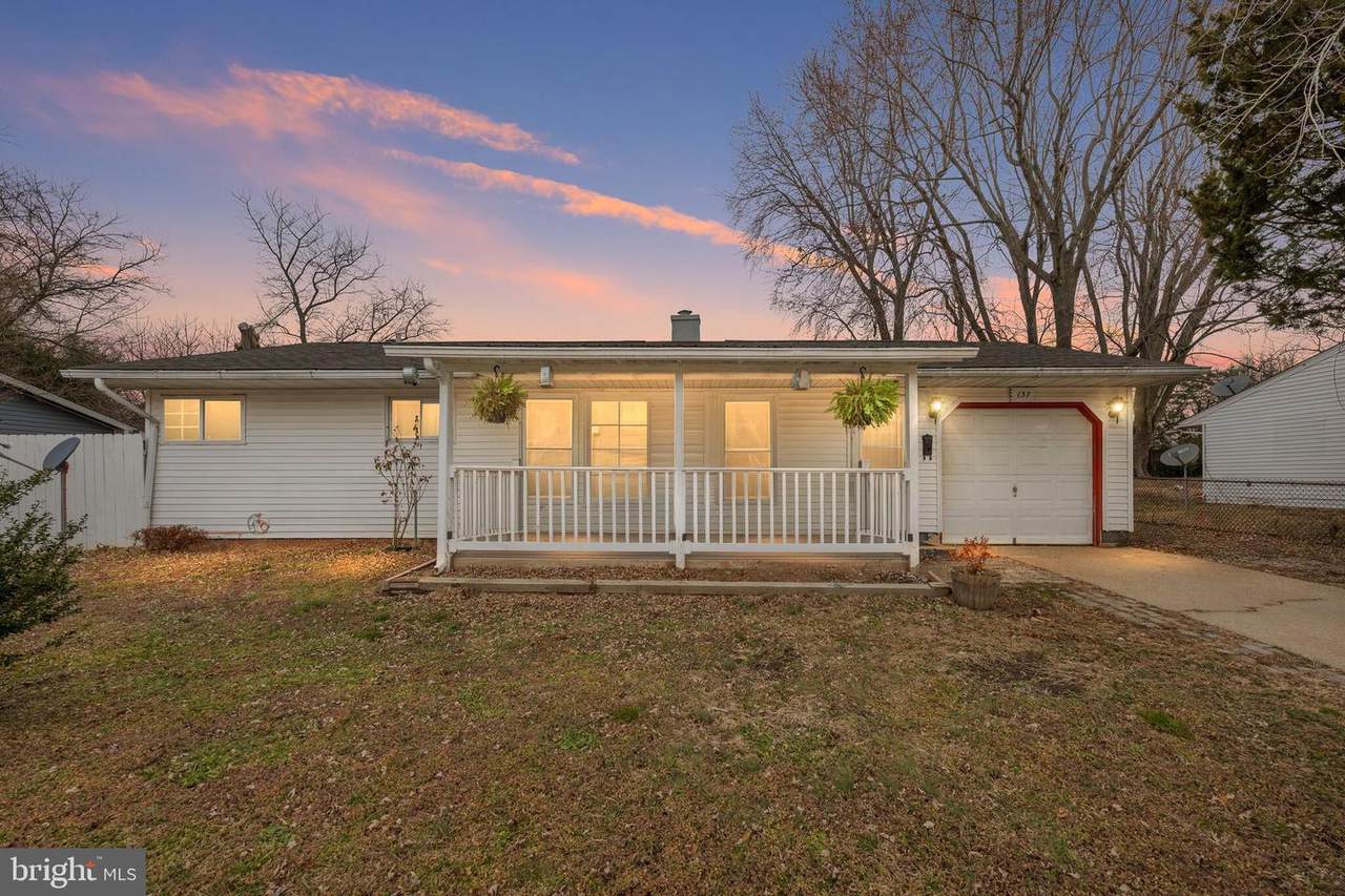 137 President Drive - Photo 1