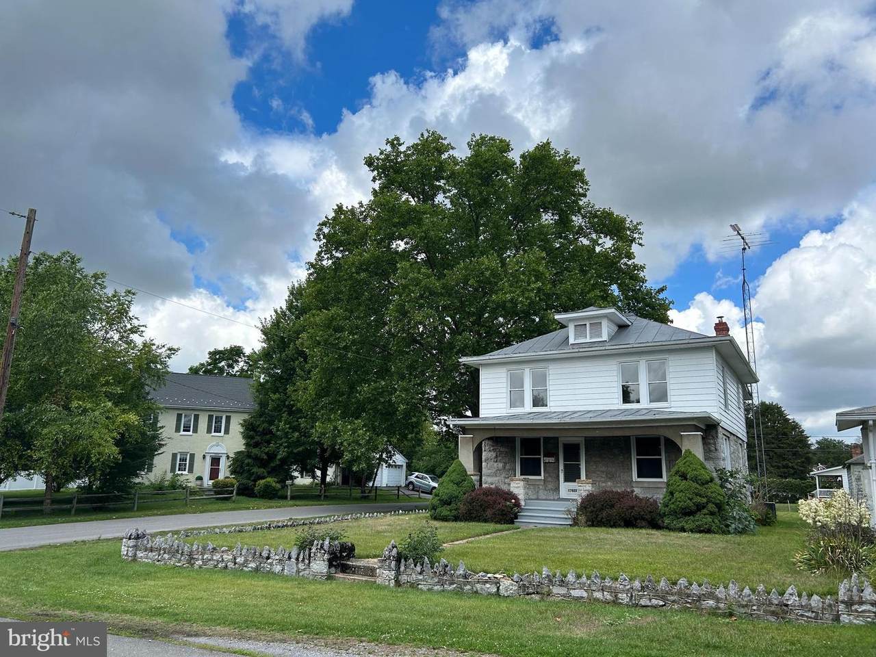 17822 Sherman Avenue - Photo 1
