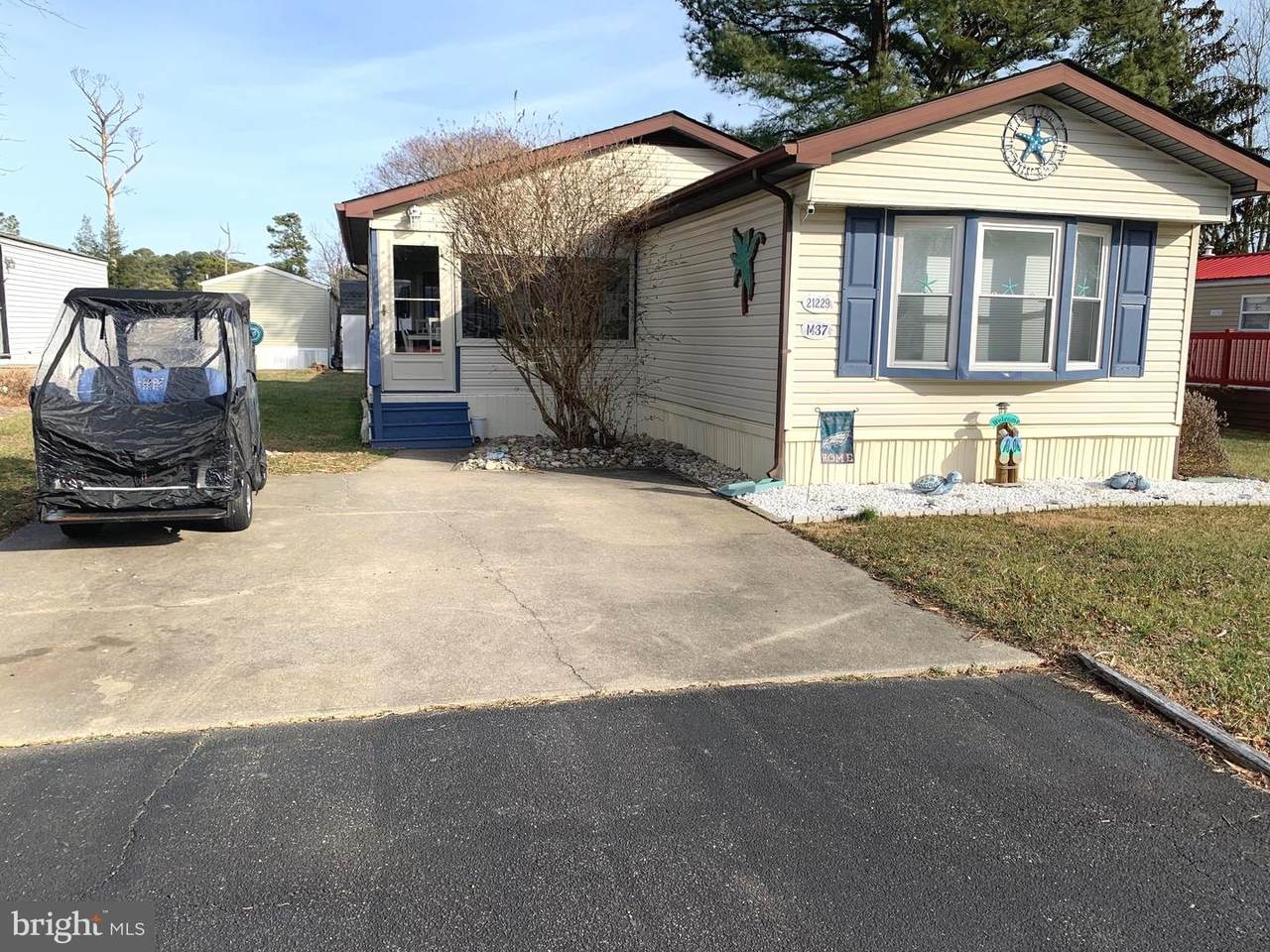 21229 M Street - Photo 1