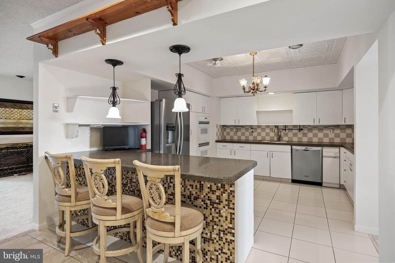 6072 Main Street - Photo 1