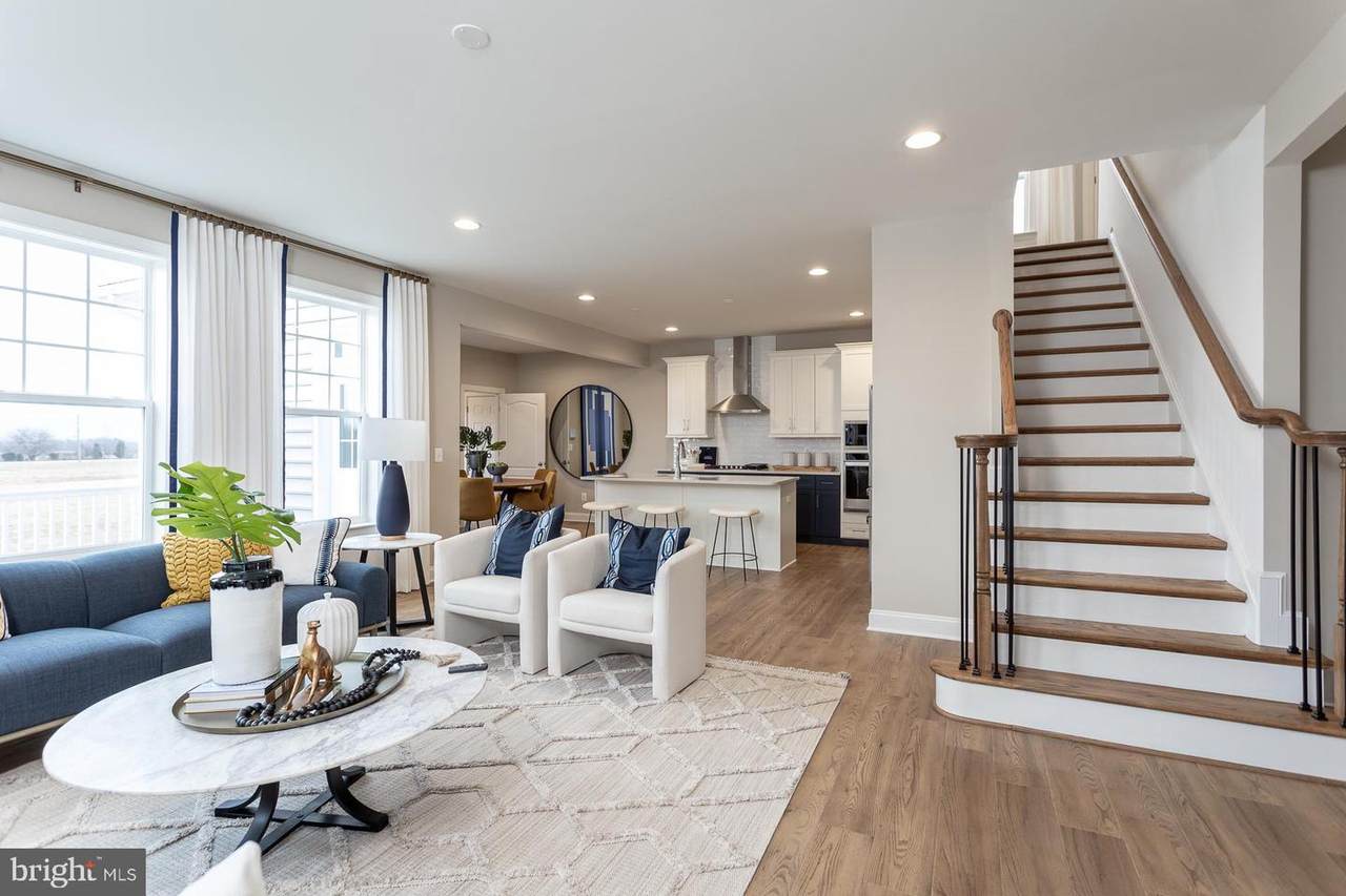 https://bt-photos.global.ssl.fastly.net/brightmls/1280_boomver_2_804501788784-2.jpg