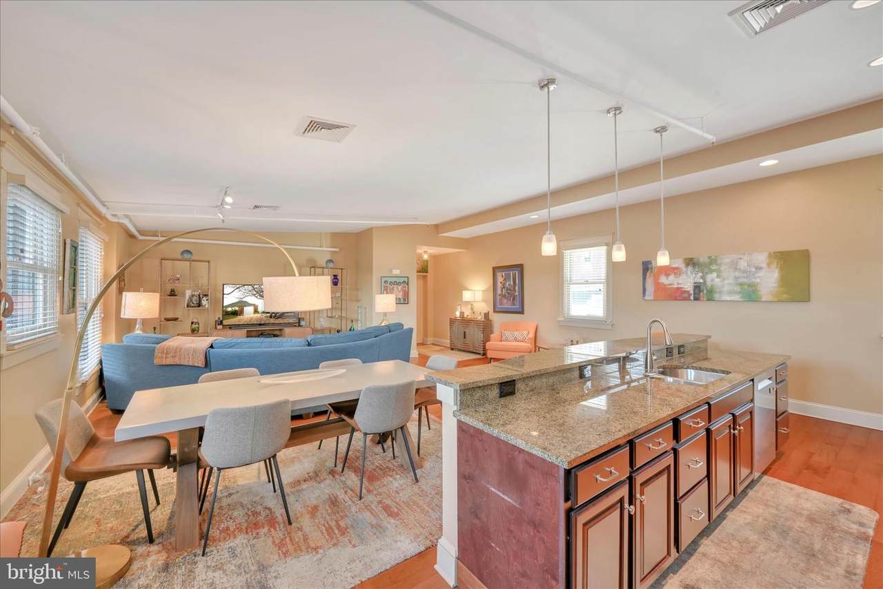 145 King Street - Photo 1