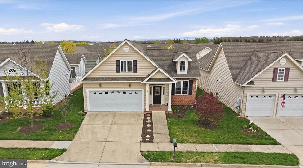 103 Bleeding Heart Drive - Photo 1