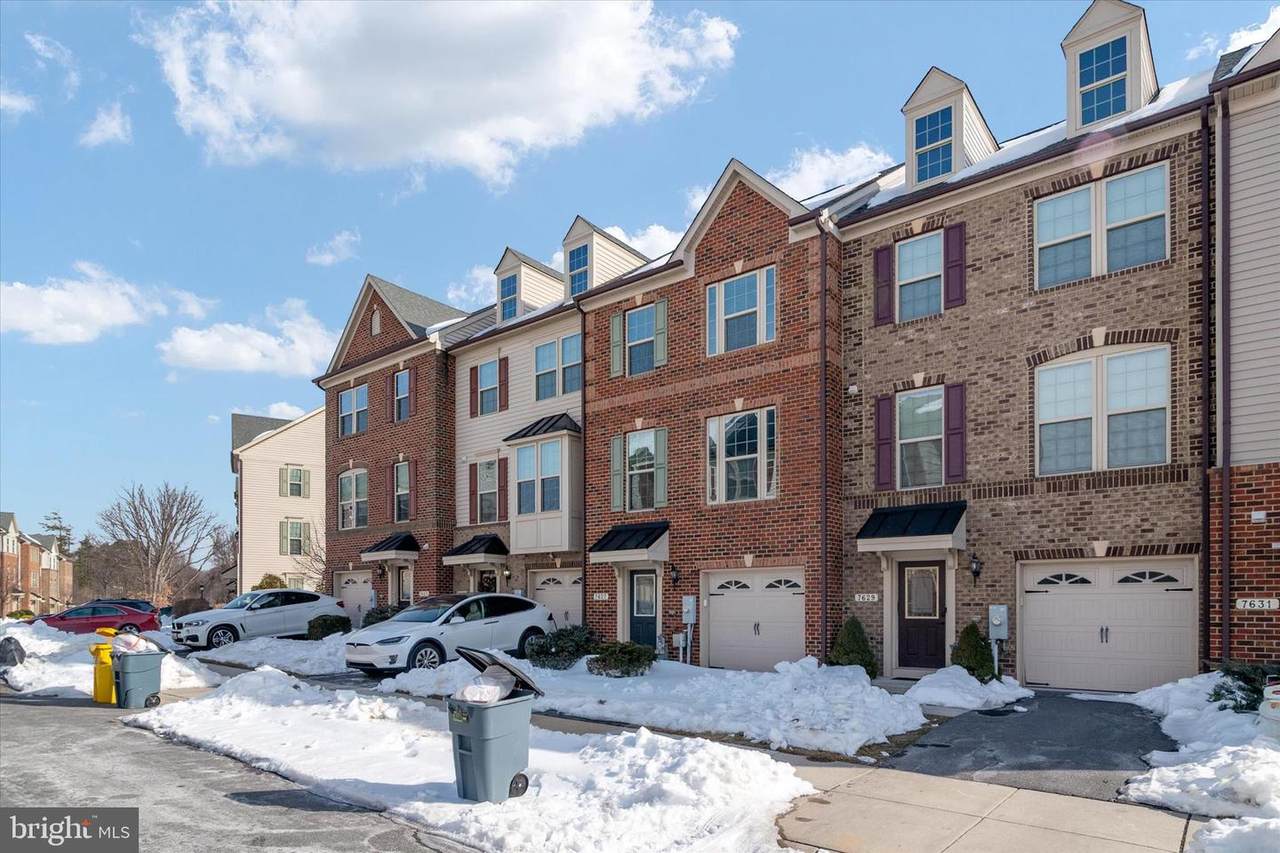 7627 Hamilton Crossing - Photo 1