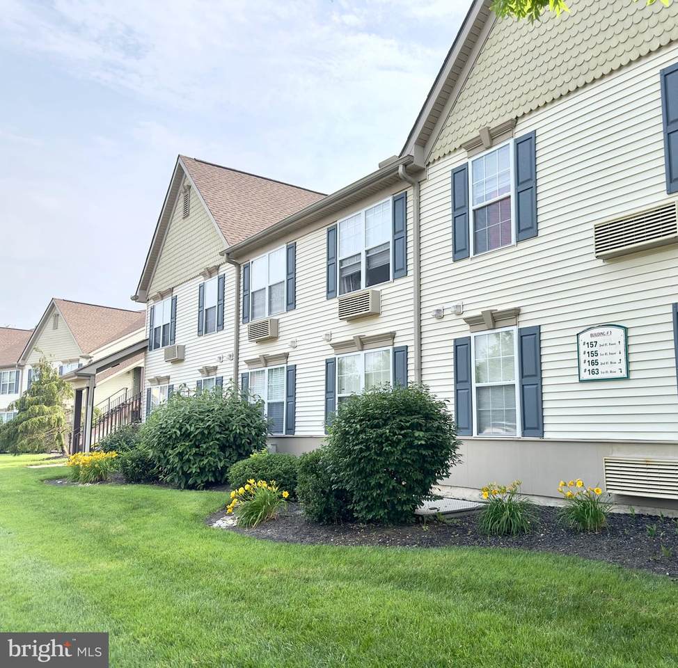 139 Roosevelt Blvd - Photo 1