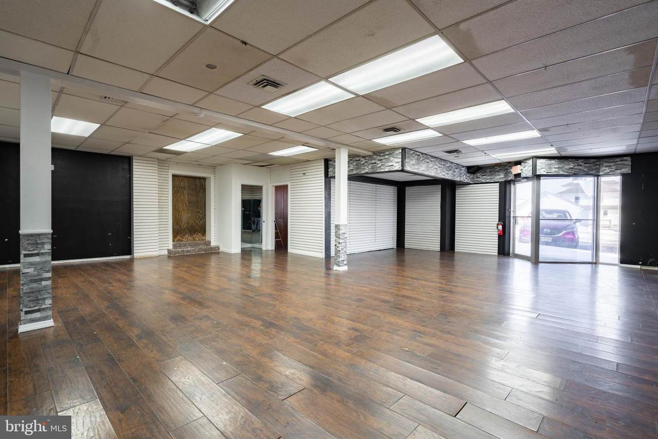 615 Chestnut Avenue - Photo 1