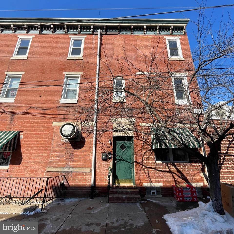 2721 Somerset Street - Photo 1