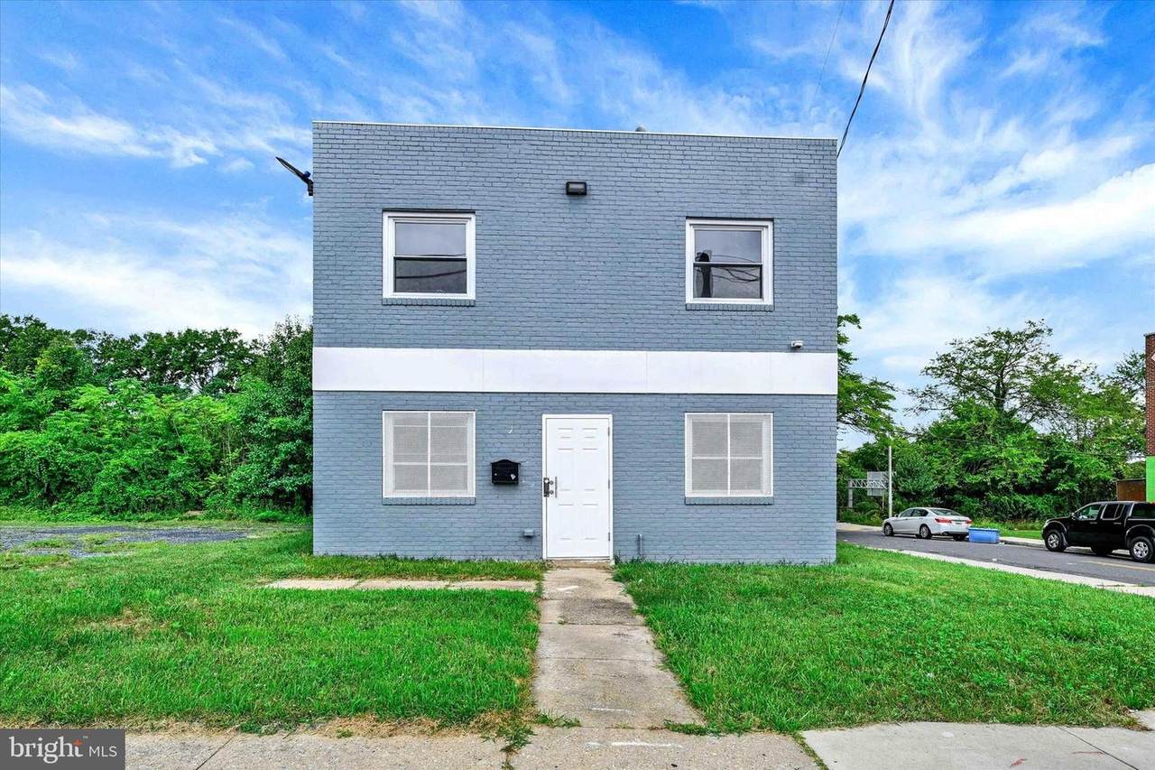 2400 Annapolis Road - Photo 1