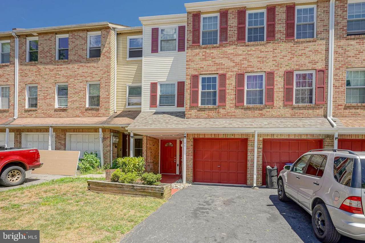 104 Chaucer Road - Photo 1