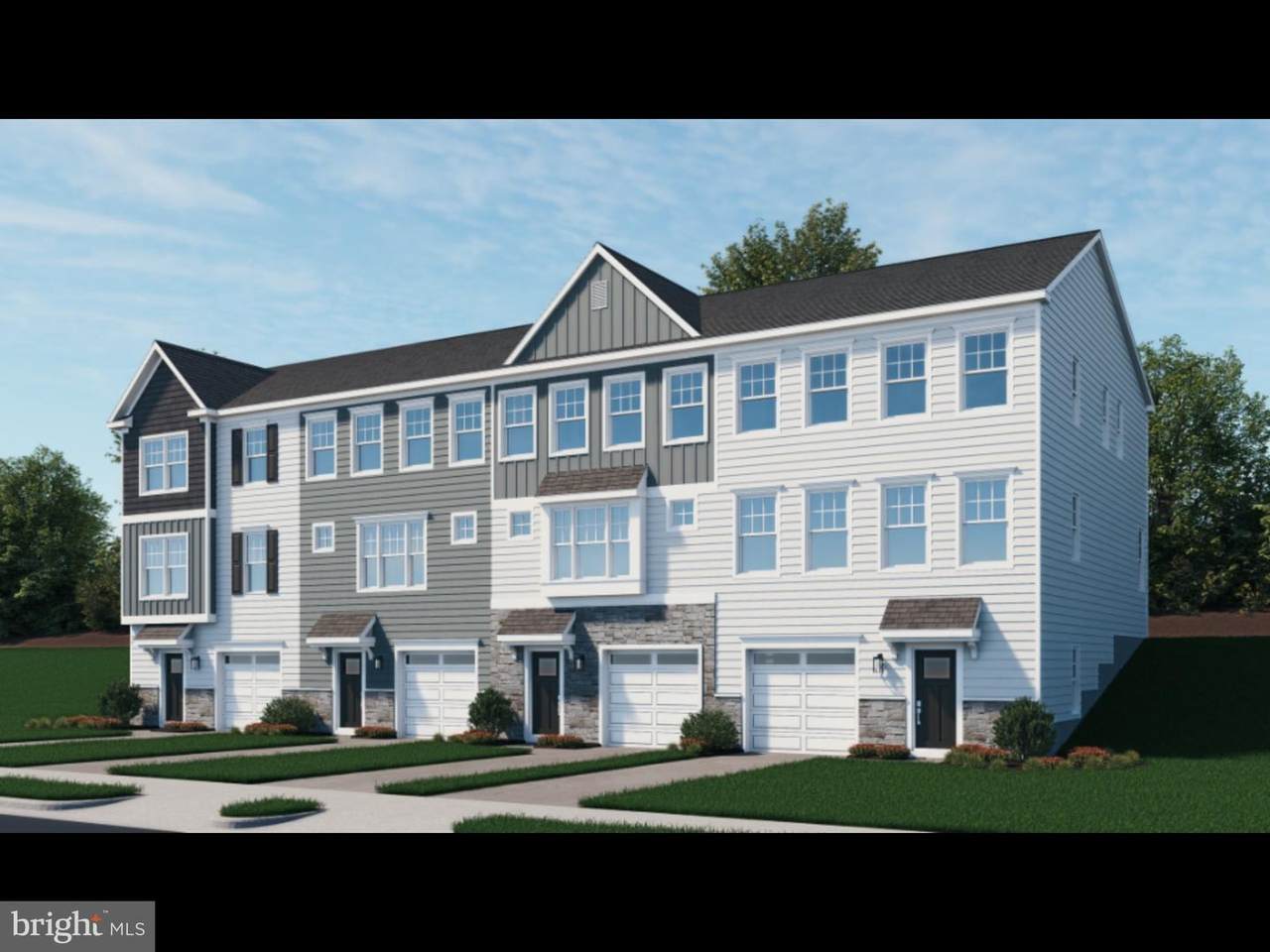 308 East Sawyer Court - Photo 1