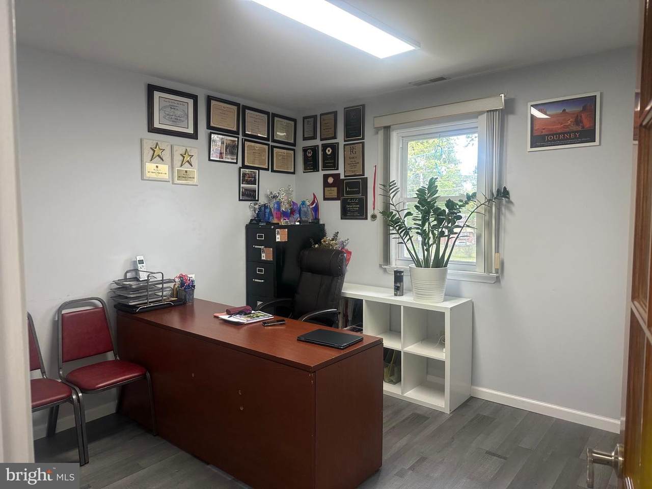 https://bt-photos.global.ssl.fastly.net/brightmls/1280_boomver_1_804515267584-2.jpg