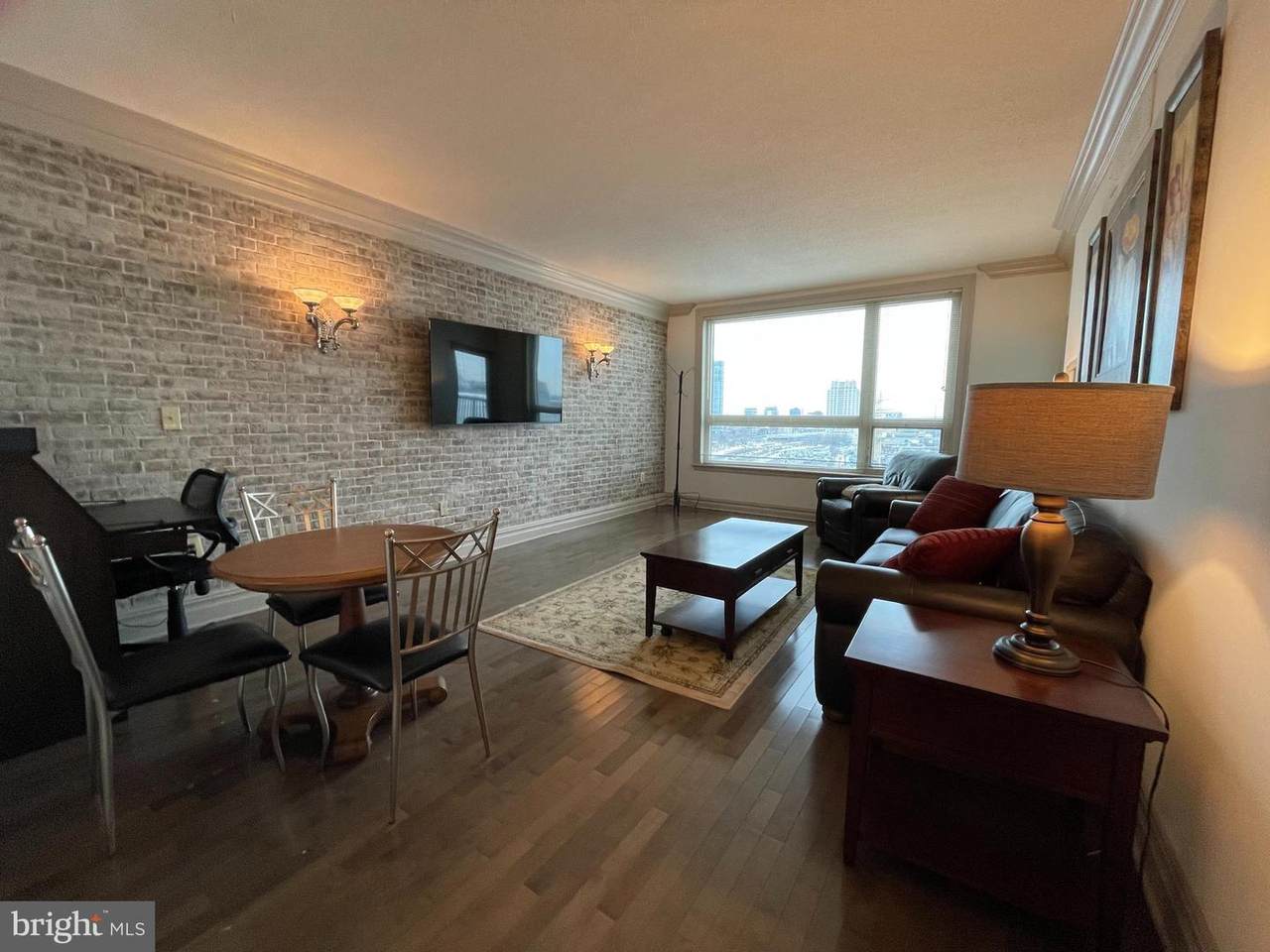 717 Chris Columbus Boulevard - Photo 1