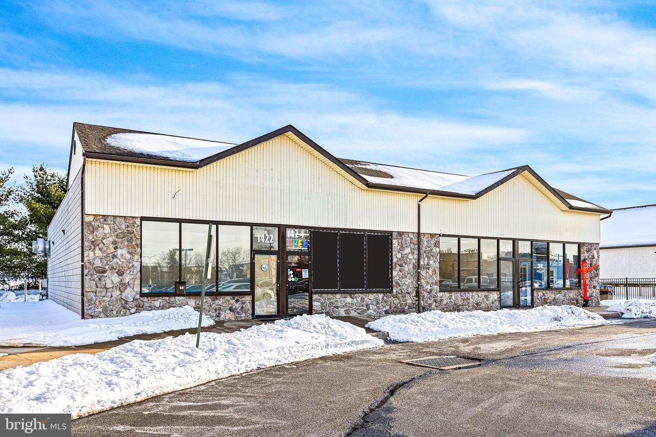 1424 Pulaski Highway - Photo 1