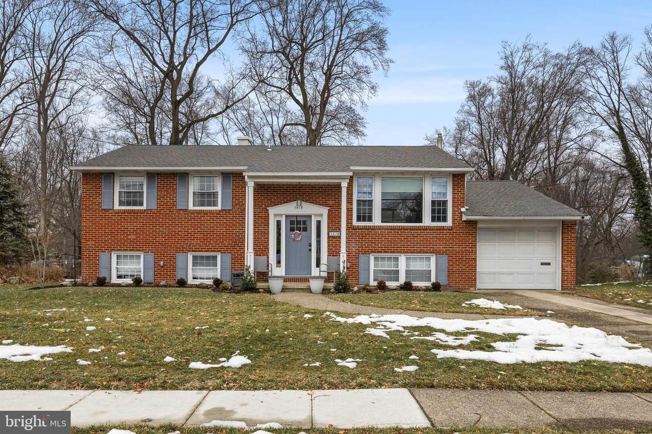 1518 Hillside Drive - Photo 1