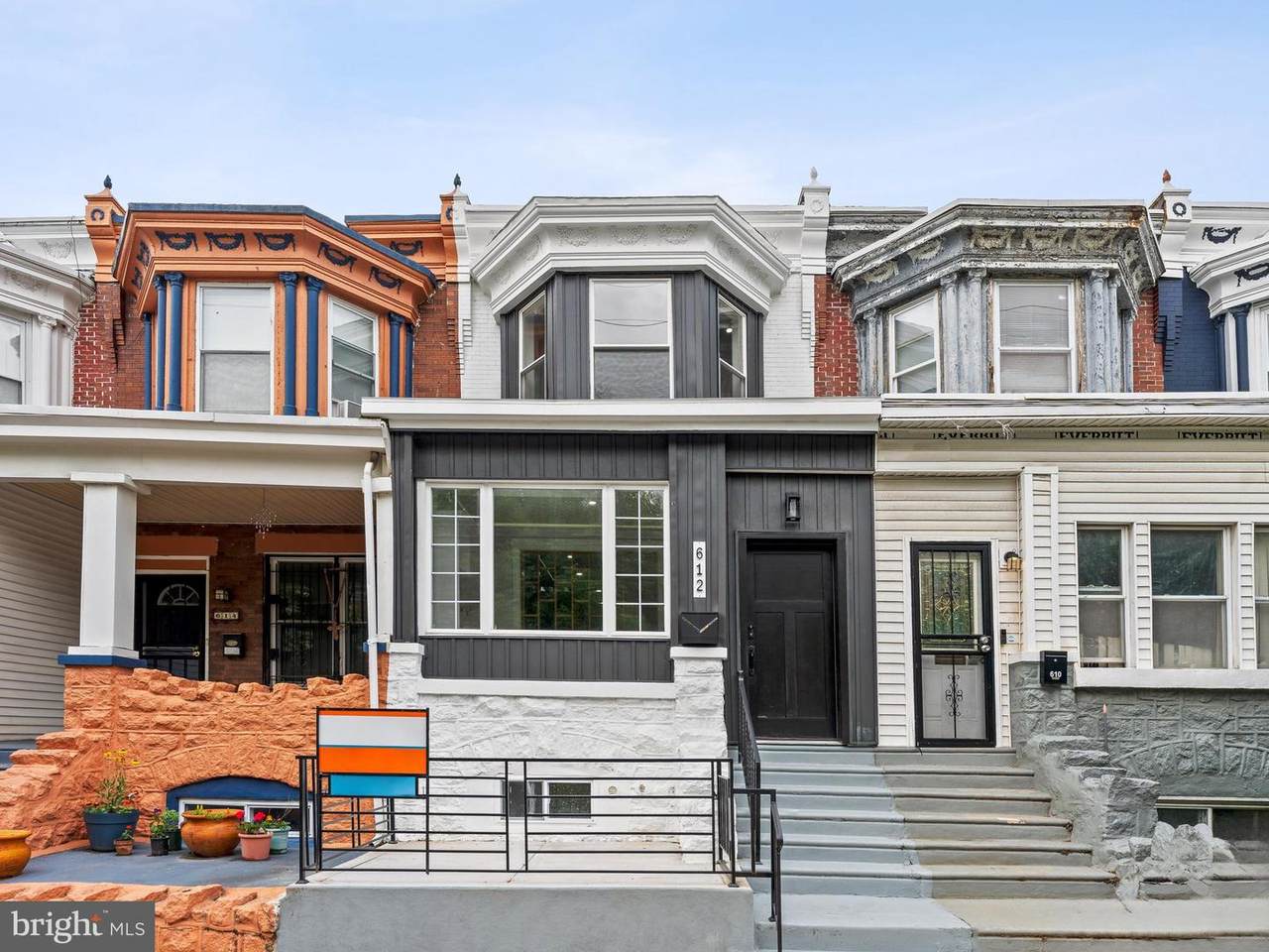612 51ST Street - Photo 1