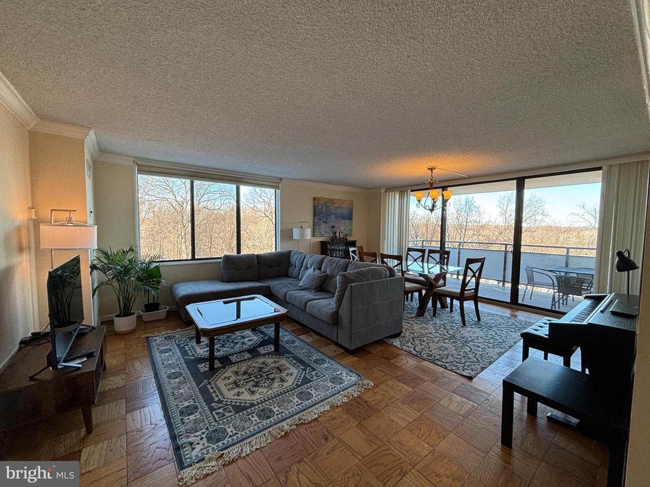 5225 Pooks Hill Road - Photo 1