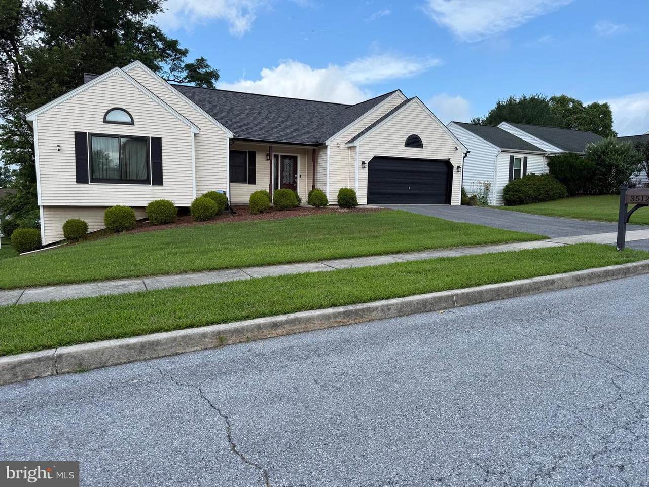 3512 Athena Avenue - Photo 1