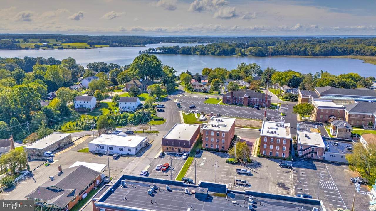 41670 Courthouse Drive - Photo 1