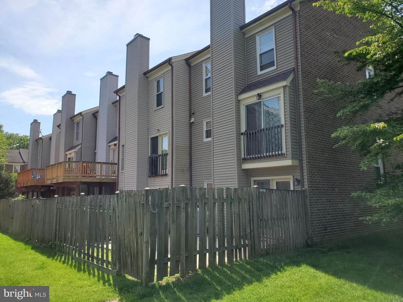 1569 Templeton Place - Photo 1