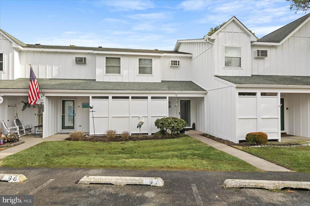 38050 Mockingbird Lane - Photo 1