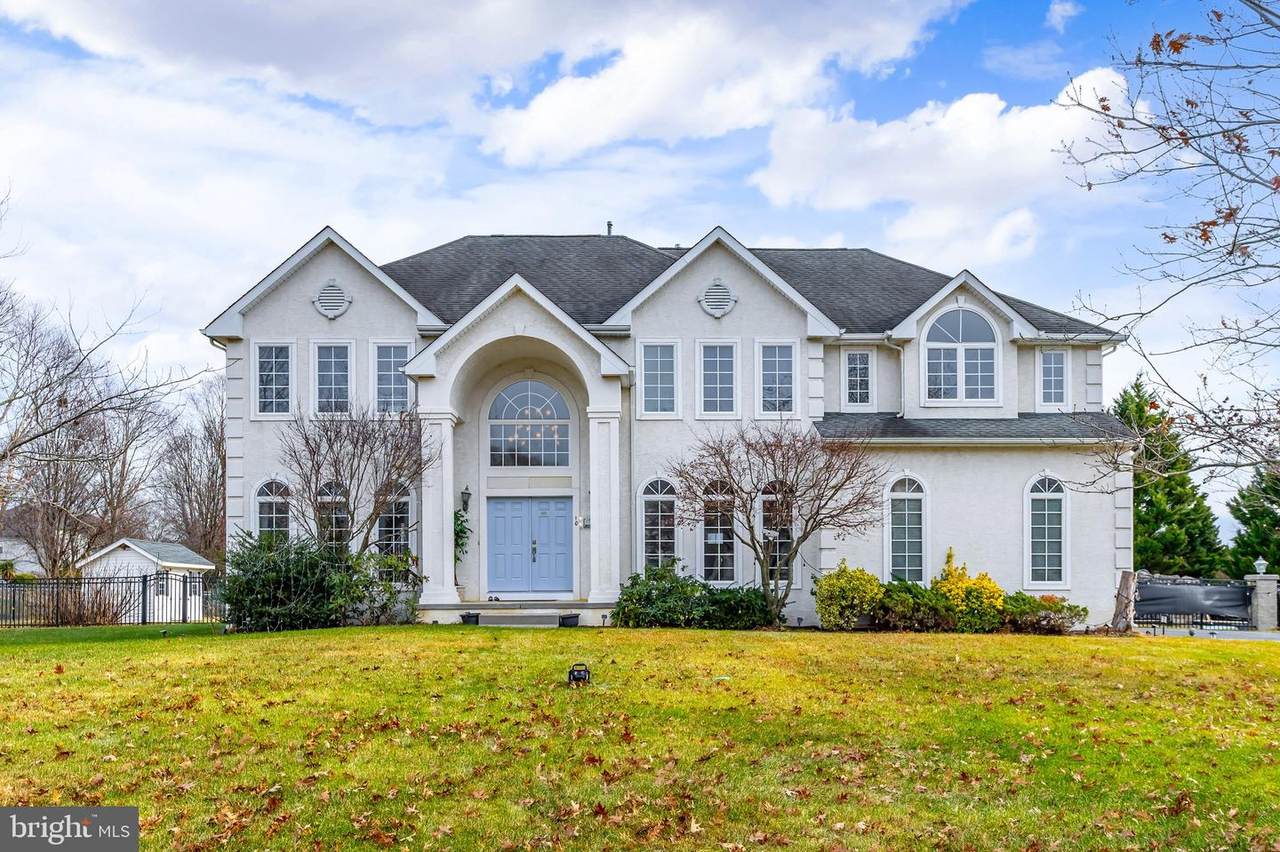 10 Morning Glory Circle - Photo 1