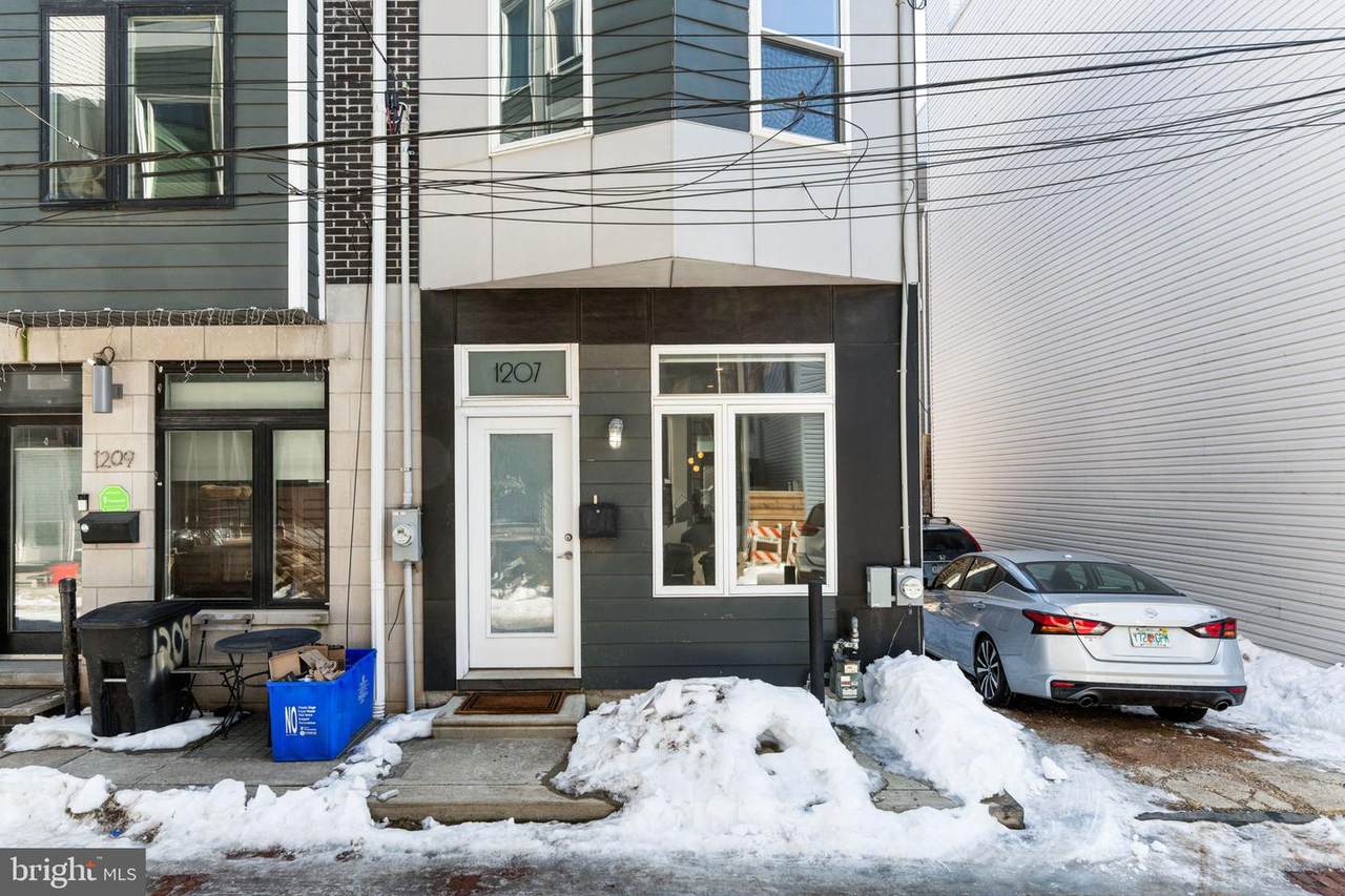 1207 Etting Street - Photo 1