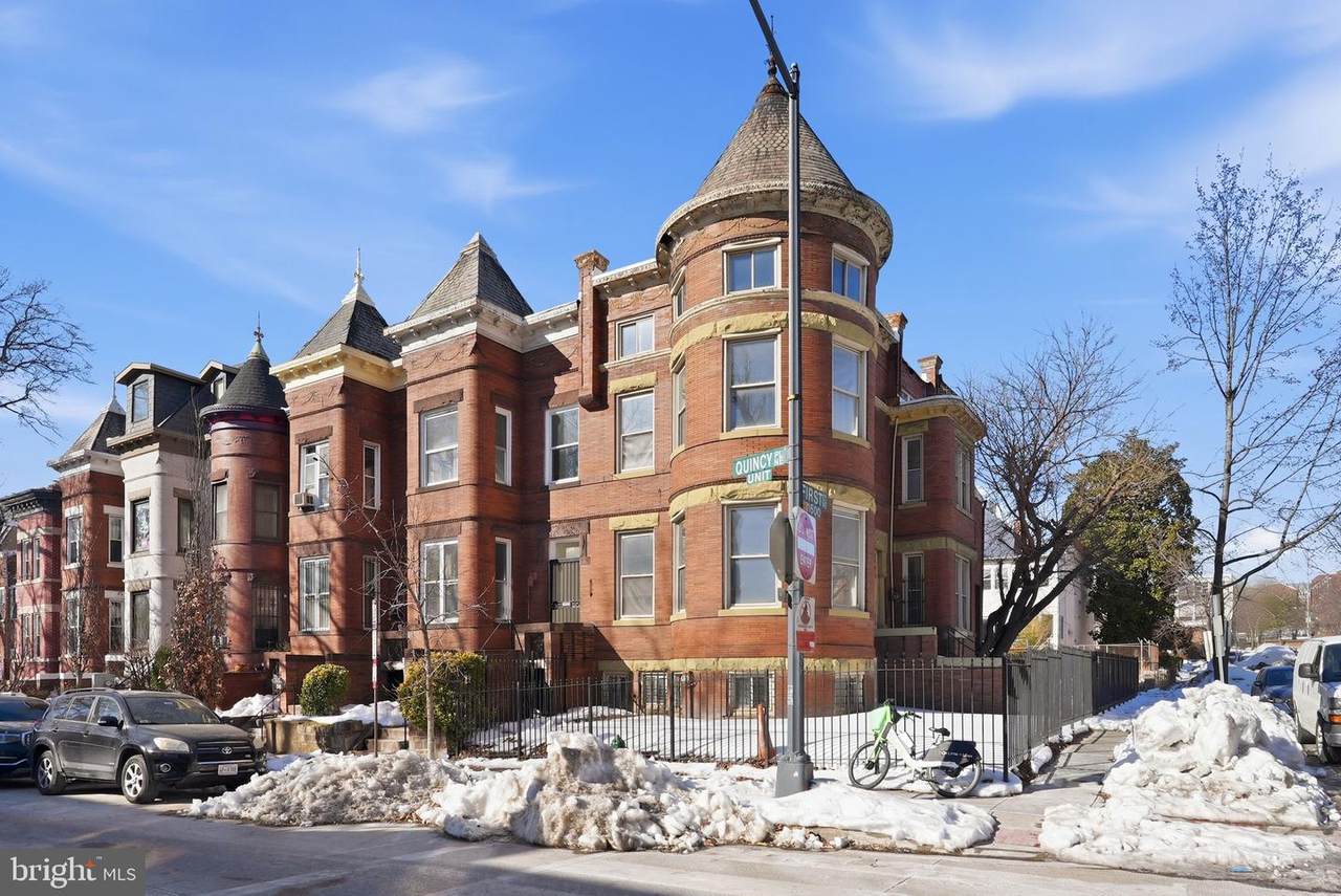 58 Quincy Place - Photo 1