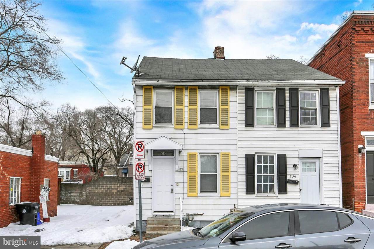 1732 Walnut Street - Photo 1