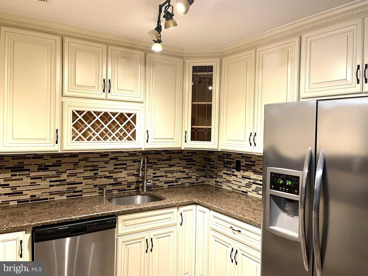 44 Spyglass Court - Photo 1