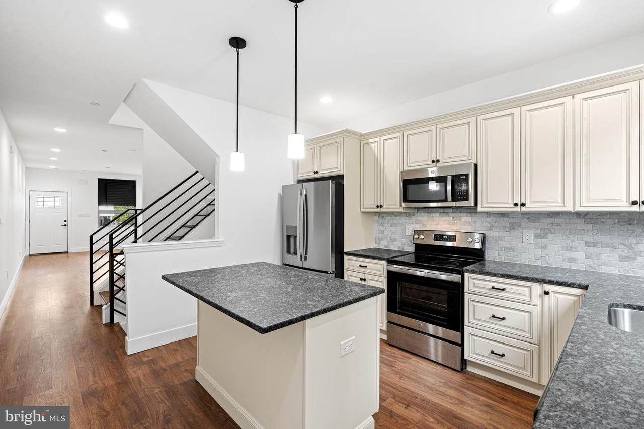 5520 Walton Avenue - Photo 1