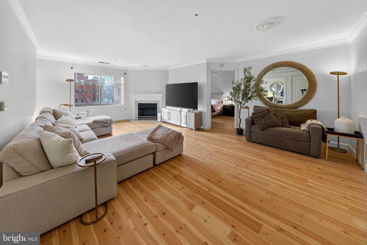 1050 Stuart Street - Photo 1