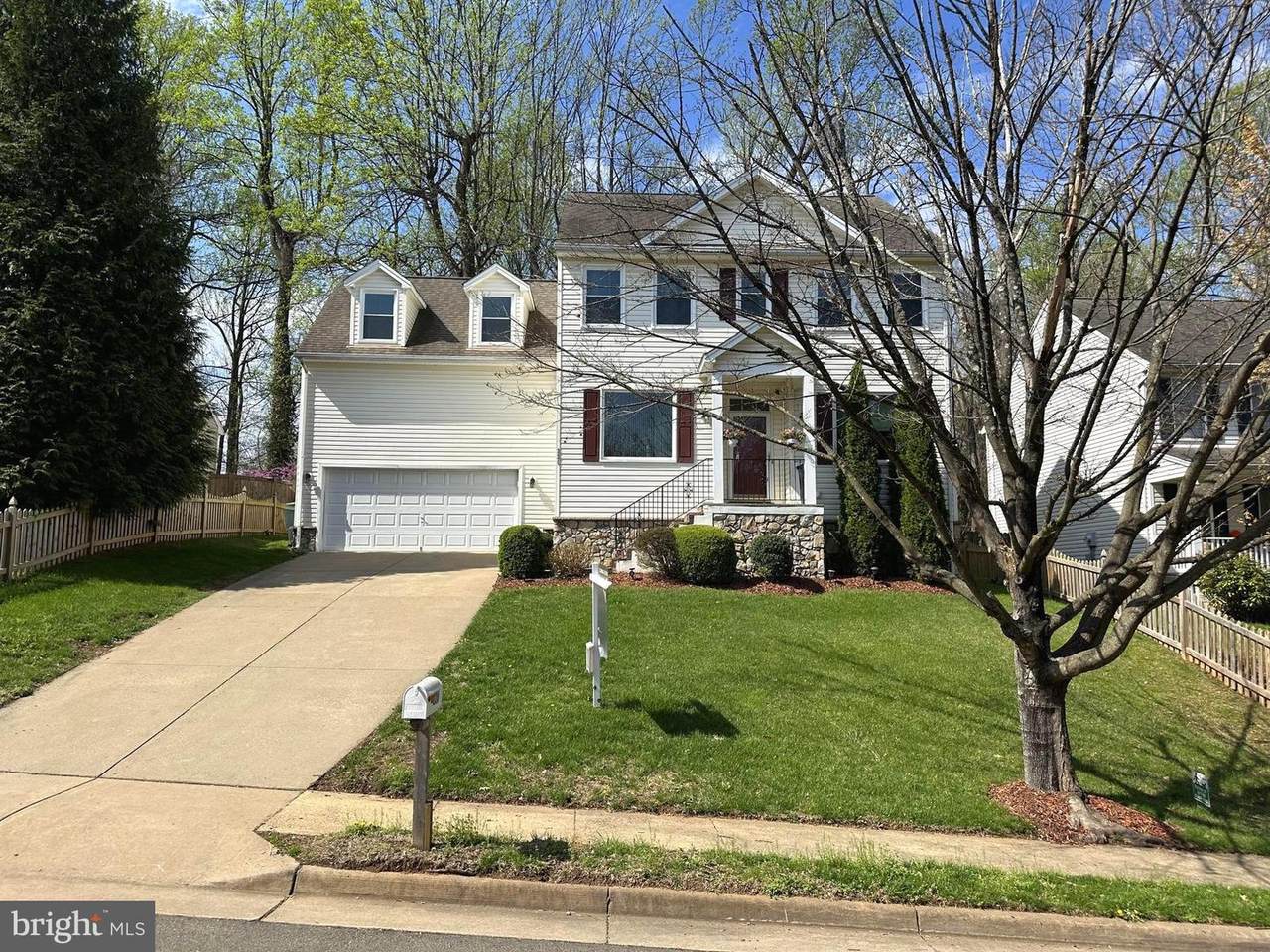 226 Breezewood Drive - Photo 1