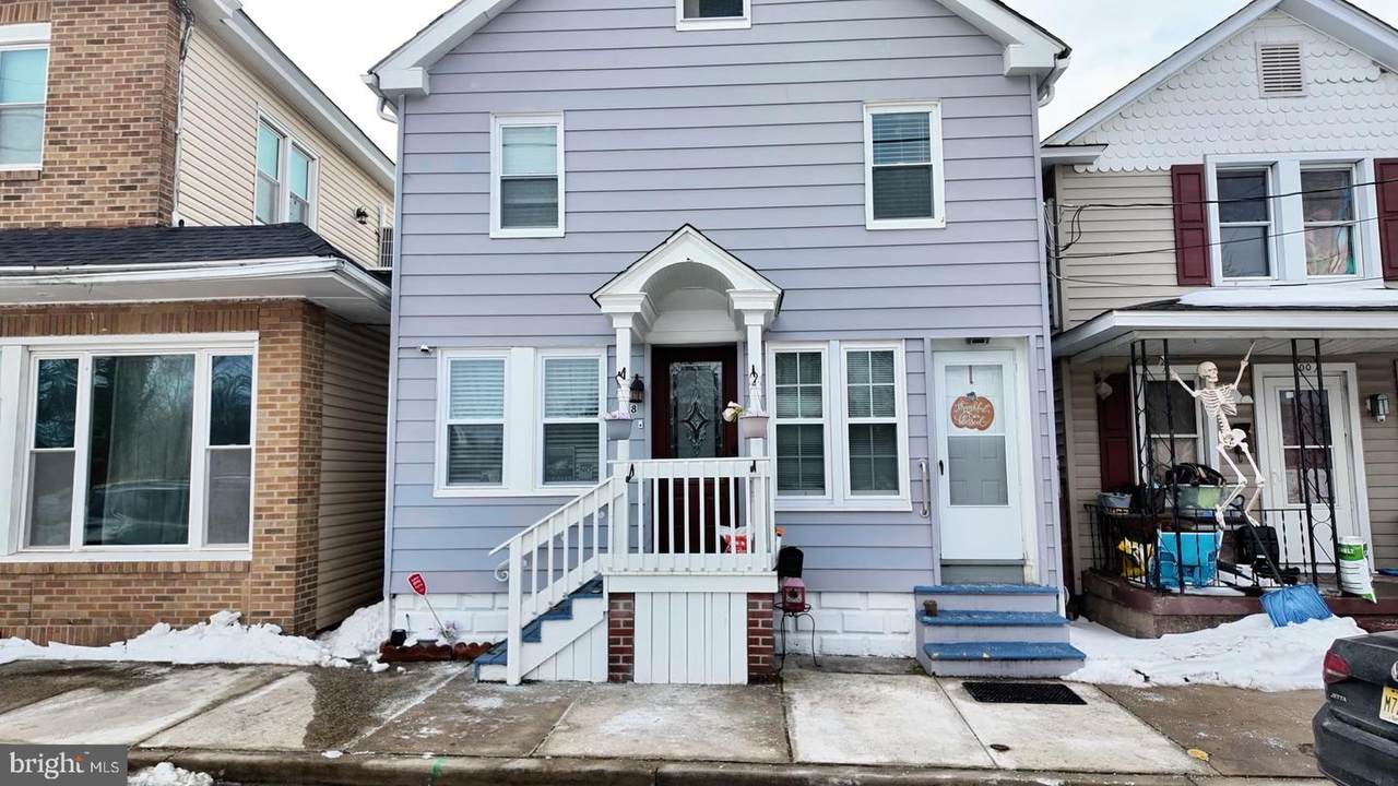 98 Railroad Avenue - Photo 1