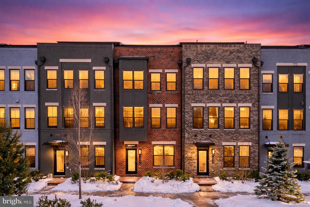 13039 Hattontown Square - Photo 1