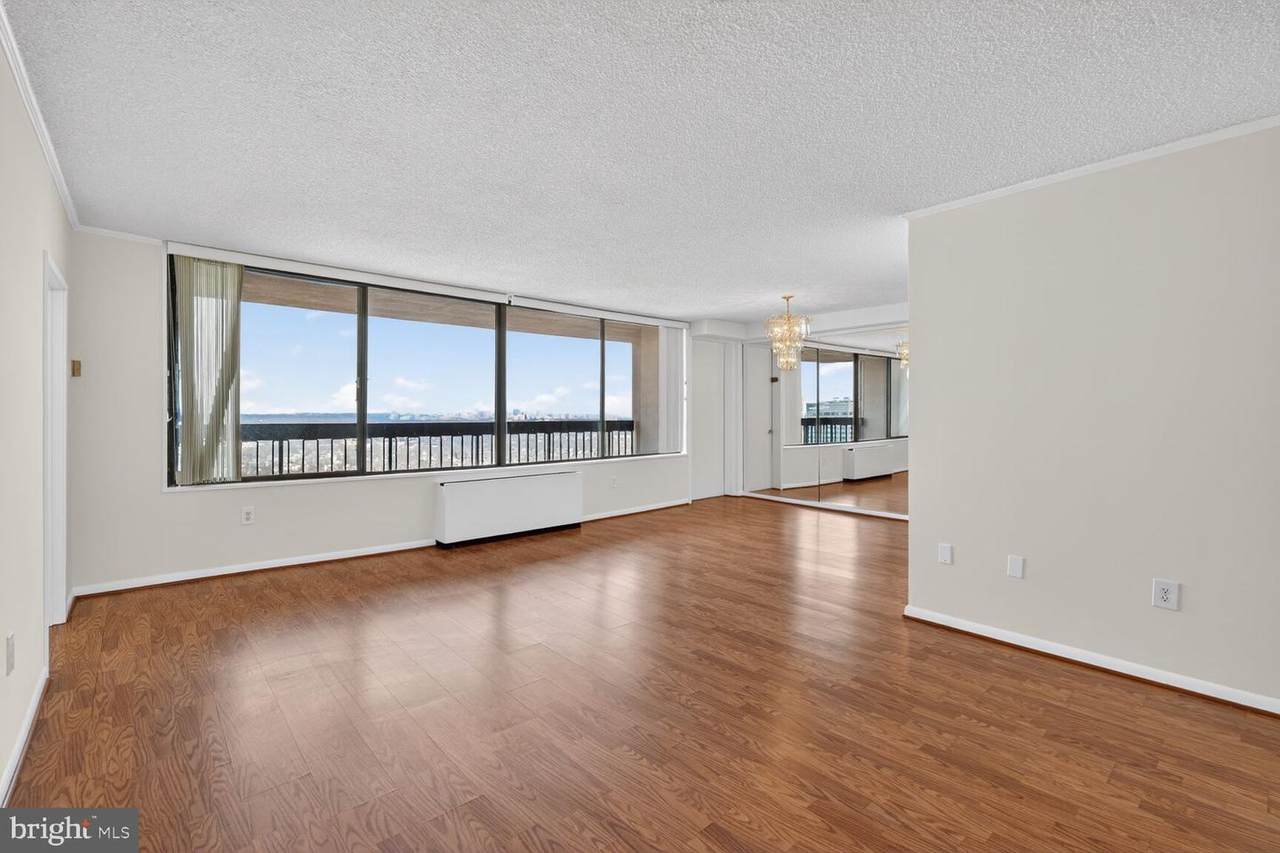 3701 S George Mason Dr - Photo 1