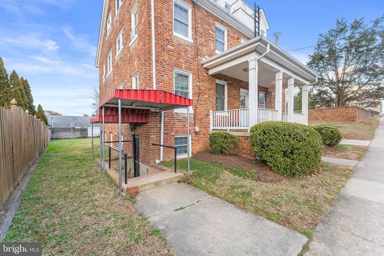 715 William Street - Photo 1