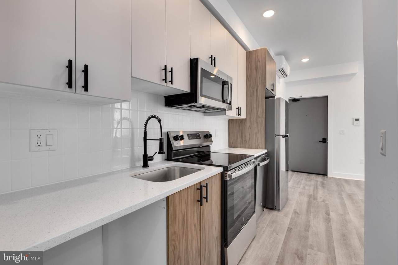 715 Cumberland Street - Photo 1