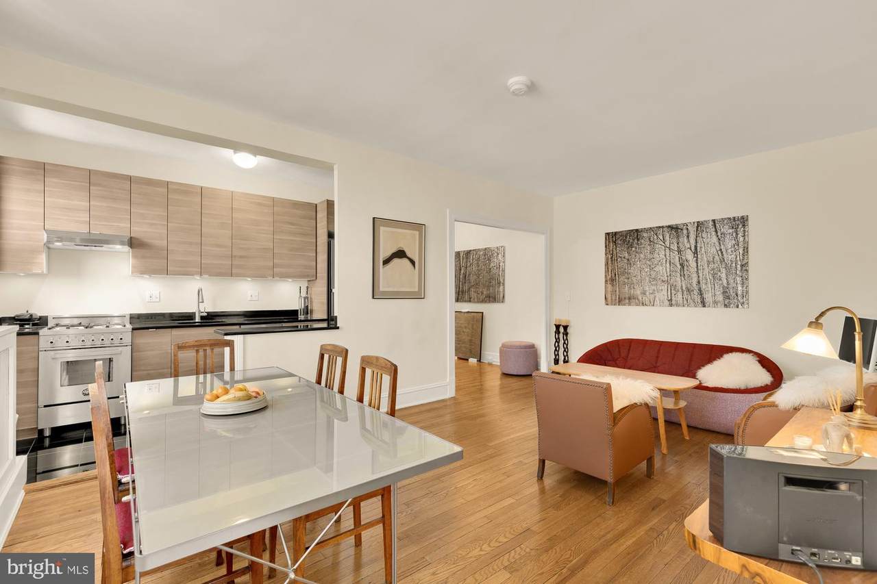 1901 Columbia Road - Photo 1