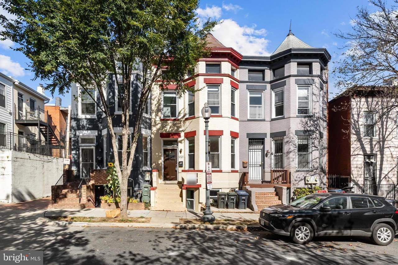 1021 Columbia Road - Photo 1