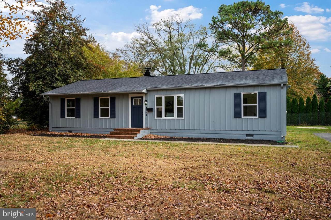304 Hadaway Drive - Photo 1