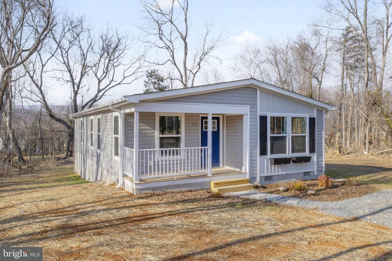 328 East Street - Photo 1