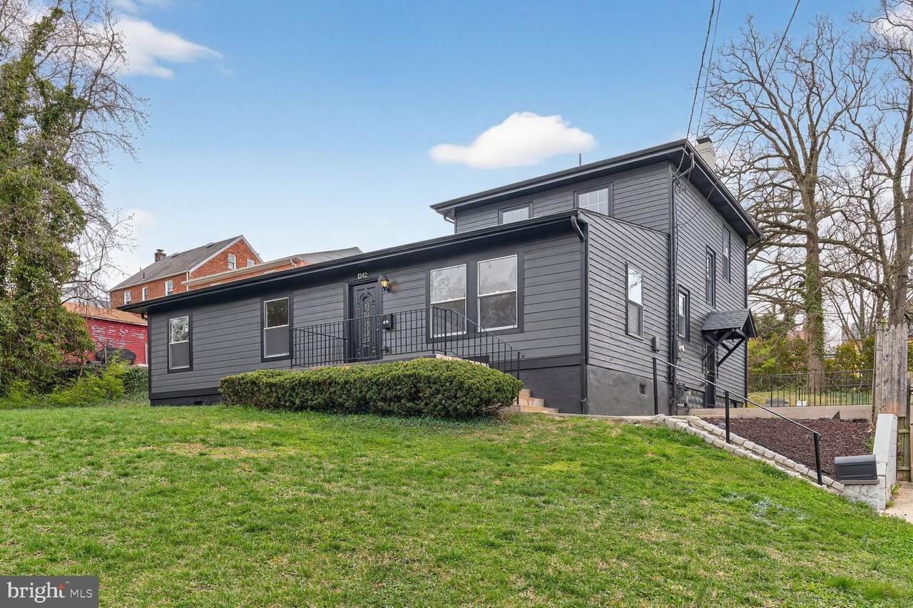 1242 Anacostia Road - Photo 1