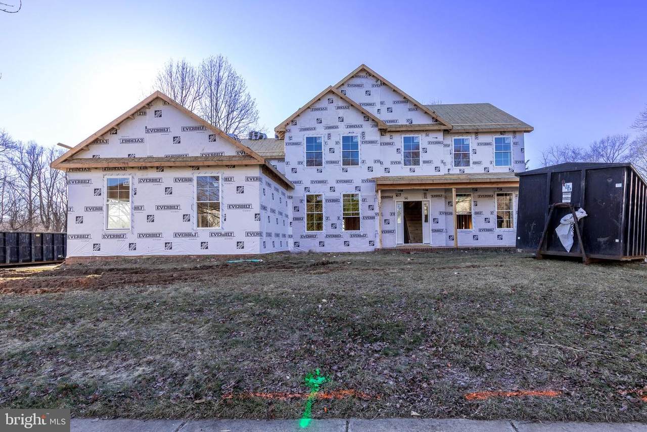 2302 Arthurs Woods Drive - Photo 1