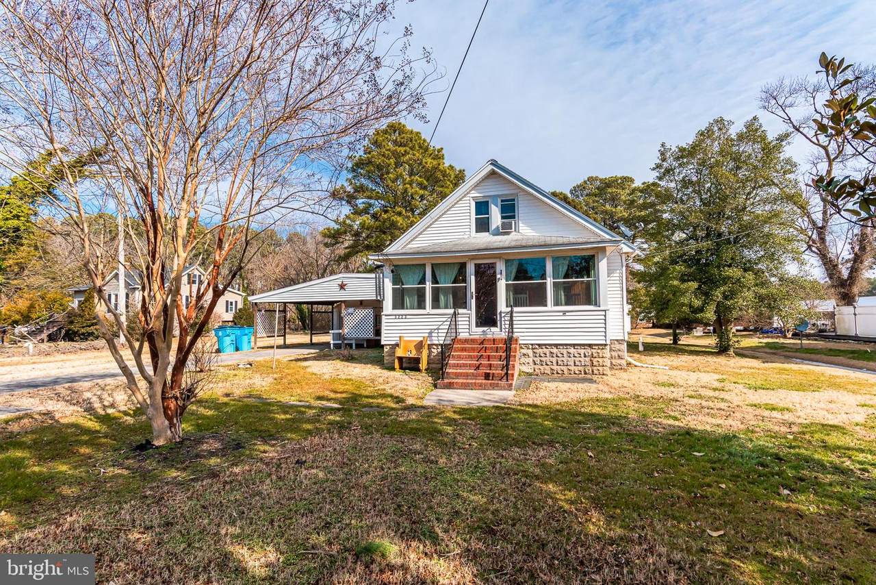 3223 Lawsonia Road - Photo 1