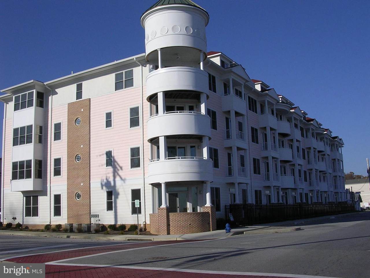 9000 Bay Avenue - Photo 1