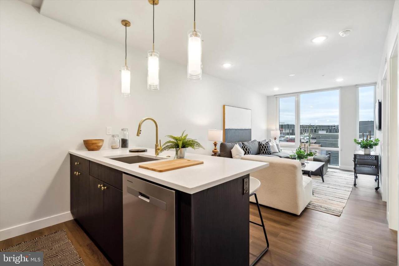 1102 Germantown Avenue - Photo 1
