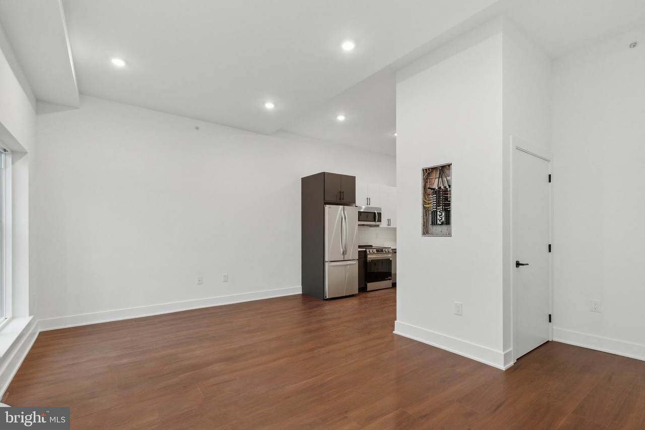 501 Washington Lane - Photo 1