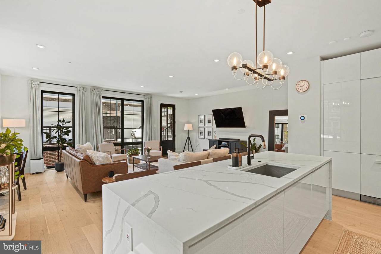 2100 4TH Street - Photo 1
