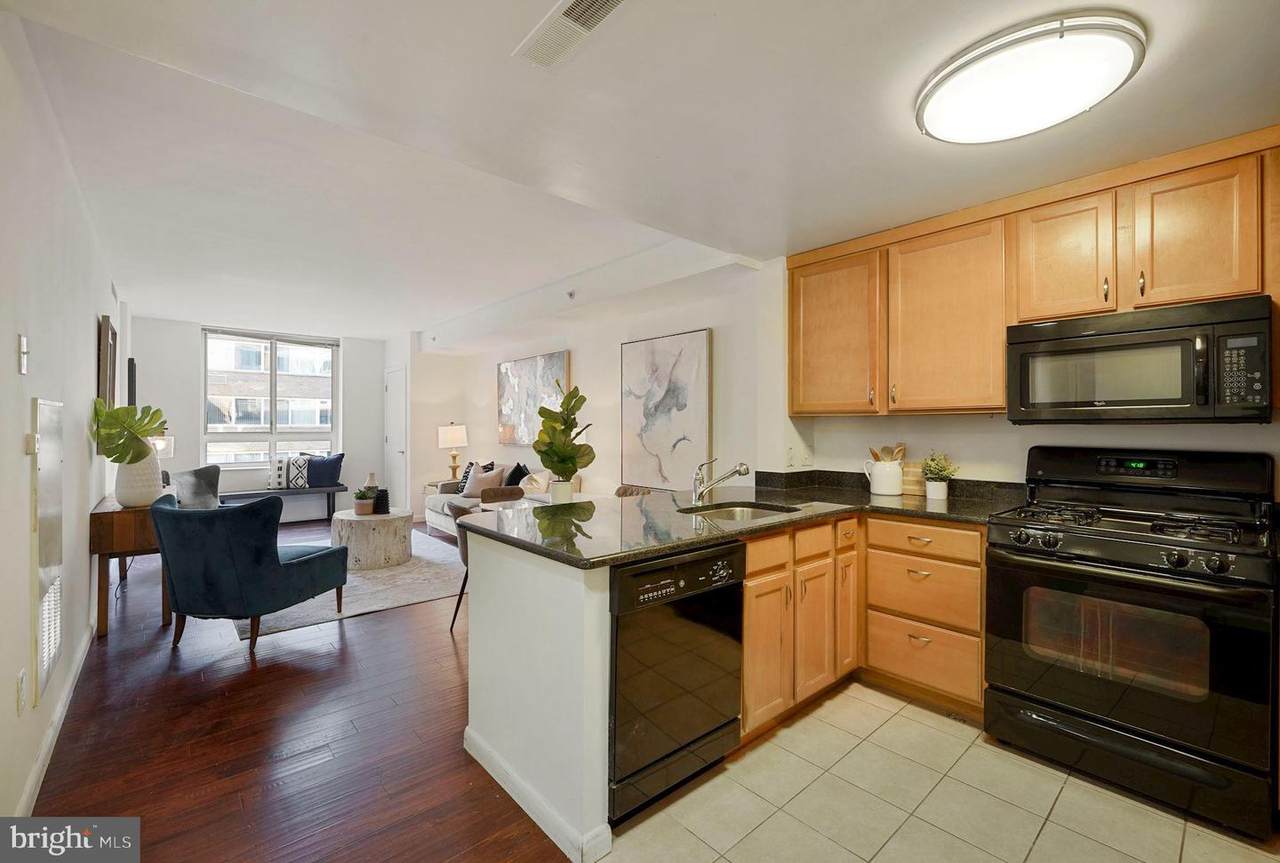 355 I Street - Photo 1