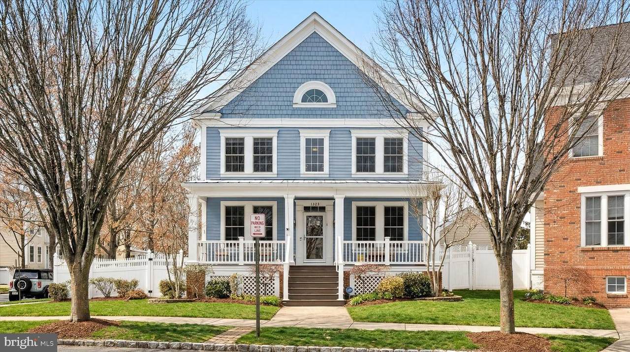 1233 Park Street - Photo 1